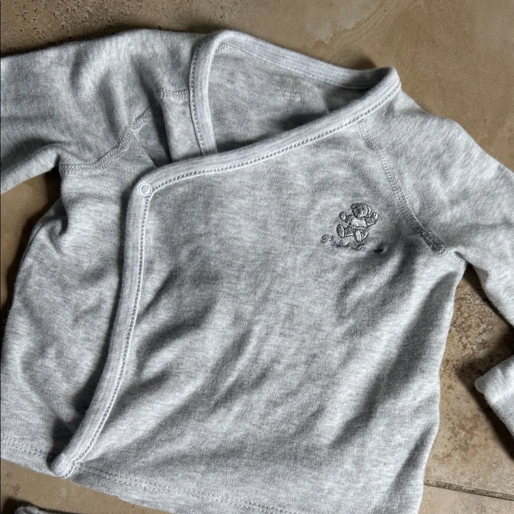 EUC Ralph Lauren Cozy Gray Two Piece Baby Set Size 9M